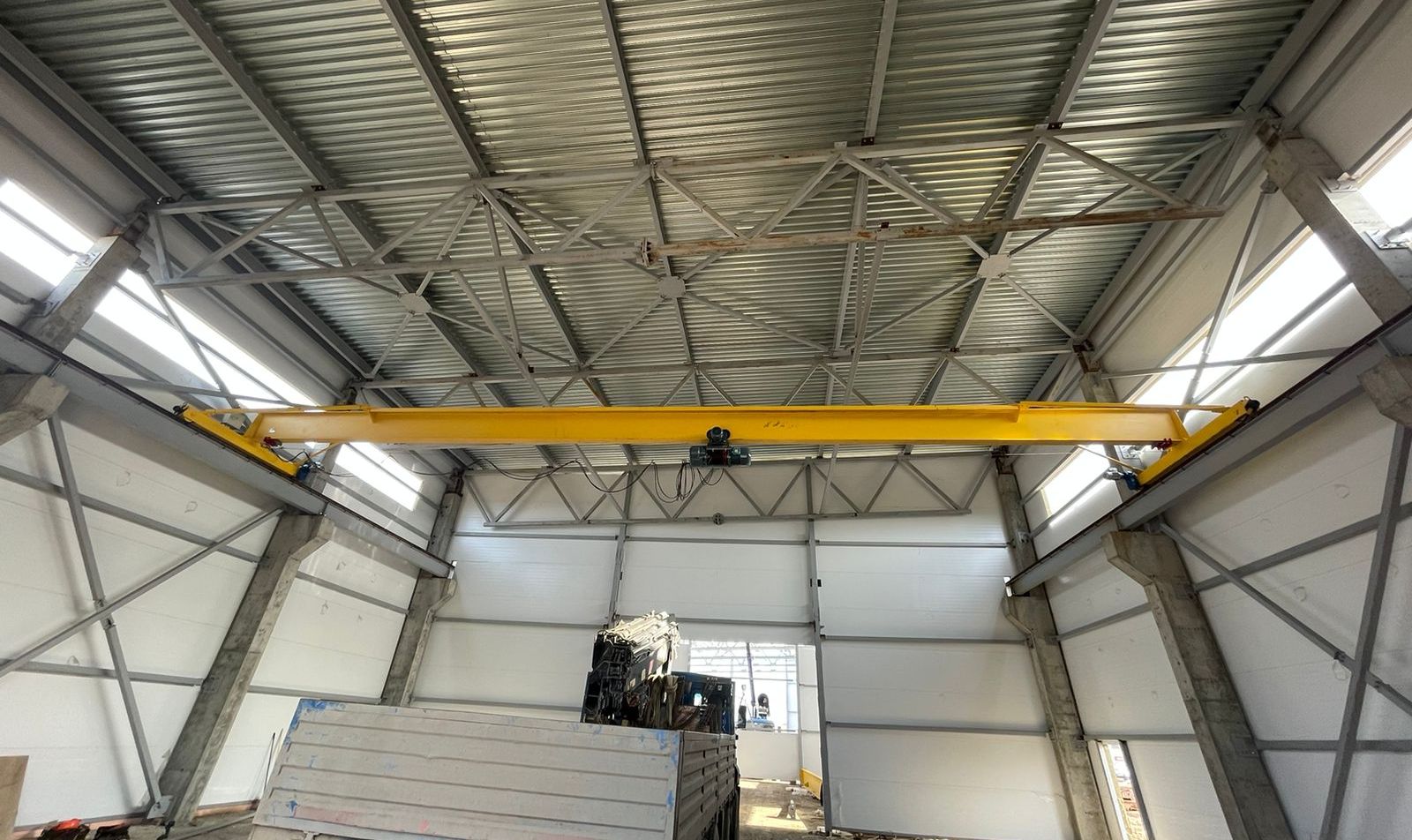 кран-балка опорная 6,3 тонны 16,5 метров фото Image